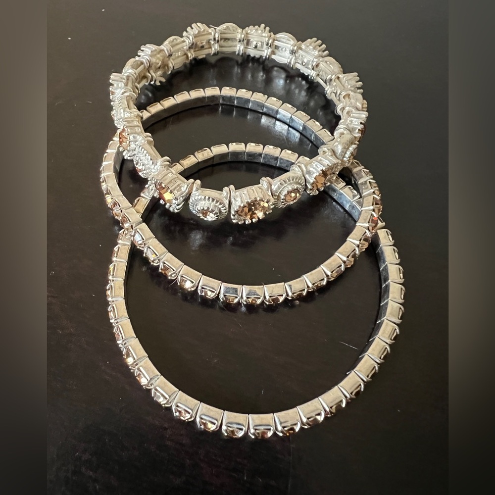 6in stretch silver tone,tan/beige stone bracelet set (3)